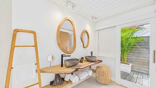Anse du Grand Cul-de-Sac Hotel | Amnios