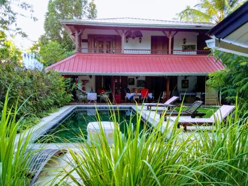 Pereybere Villa | Beautiful Villa with Pool and Amazing Garden