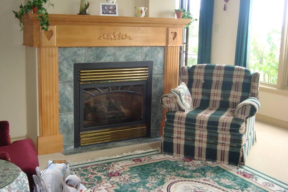 Murray Harbour Cottage | Belleview Beach House cottage with more than 1500 feet waterfront beach....