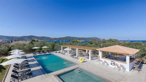 Galatas Hotel | Brisot