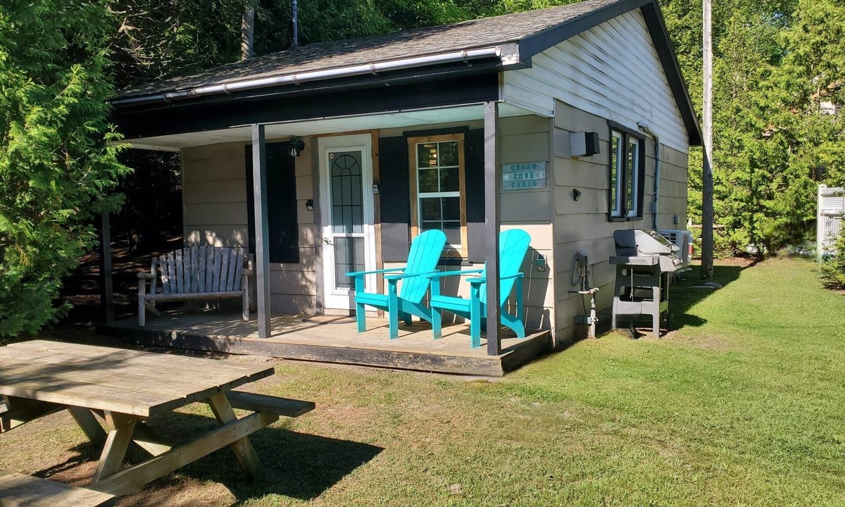 Sauble Beach Cottage | Cedar Cove Cabin Steps to Sauble Beach