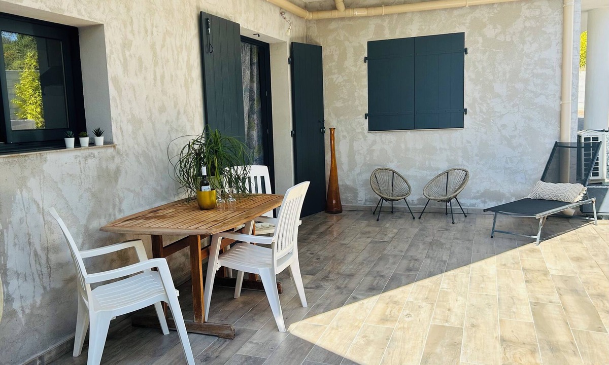La Crau Apartment | Charming villa between sea and countryside in absolute calm