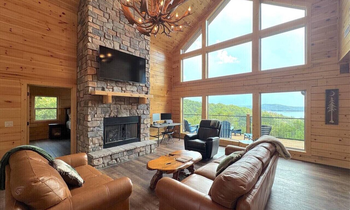 Sylvan Shores Cabin | Moosehead Lodge Lakeview