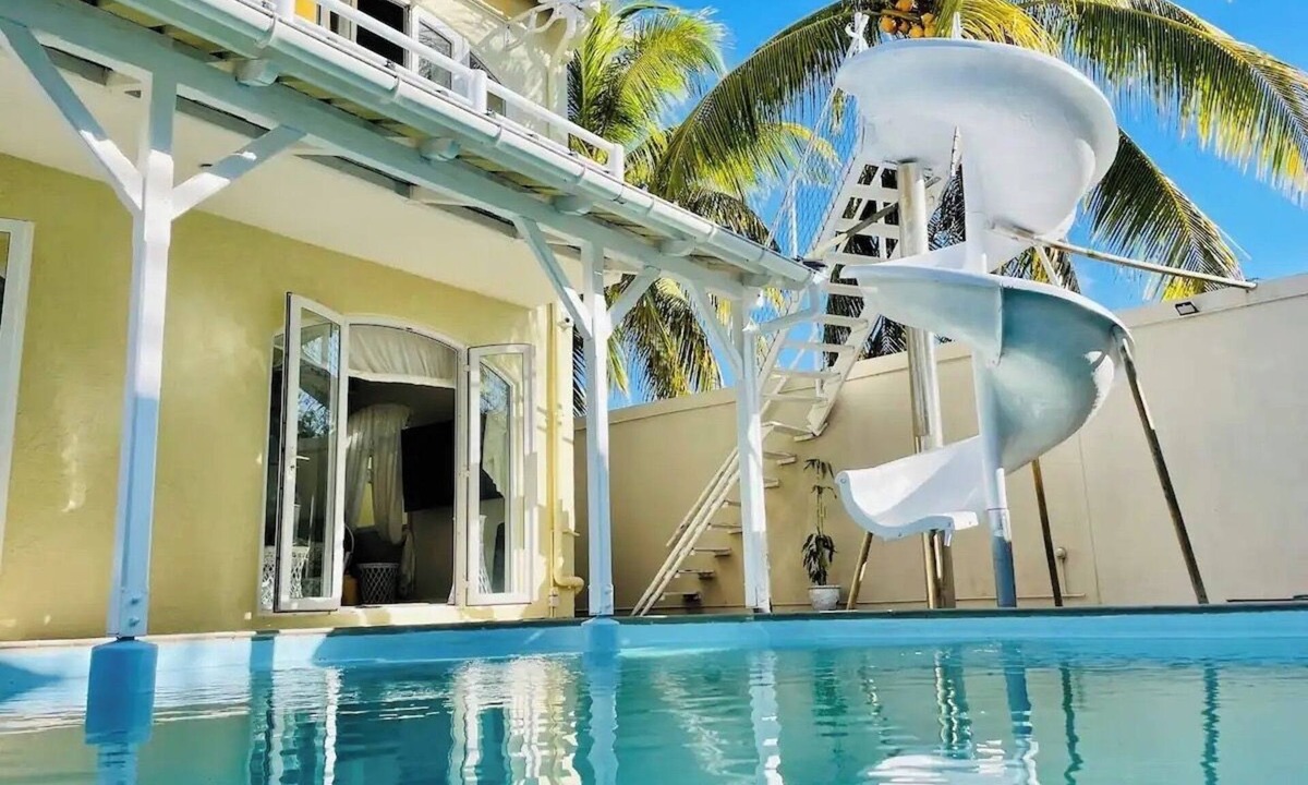 Grand Gaube House | Perfect Getaway: Private Villa with Pool and Water Slide.