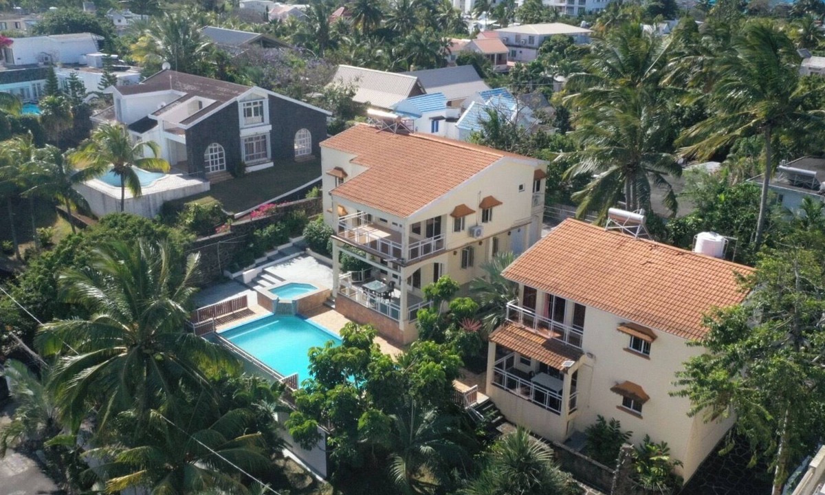 Pointe aux Canonniers House | Tropical villa with a large pool, lush gardens, spacious rooms, and privacy.