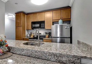 Beautiful Beachside Villa! Oceanfront Pool in Hilton Head
