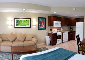Wyndham Palm-Aire | 4BR Suite Pool & Resort Access in Pompano Beach