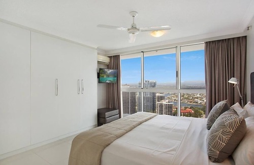 Surfers Paradise Apartment | 30F Peninsula Surfers Paradise Ocean Views Hosted by Gold Coast Holiday Stays