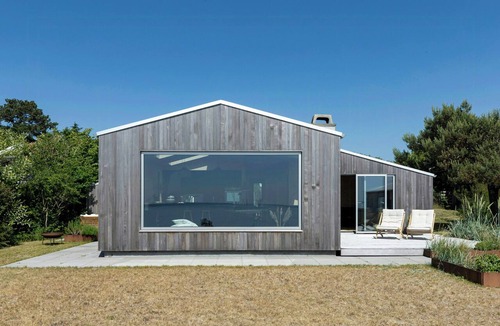 Jægerspris House | Architect-designed cedarwood house by Isefjord