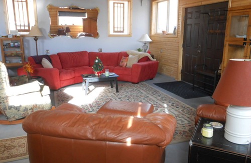Gardner House | Badito Guesthouse - Hiking out the door Nearby lakes Golf & Fishing Mtn Views