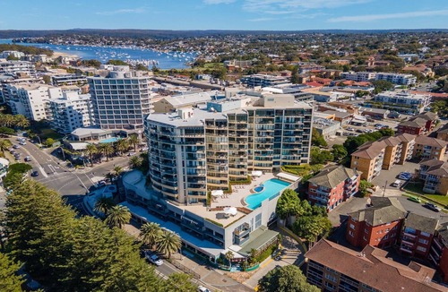 Cronulla Apartment | Beachside Studio with Pool and Gym Access