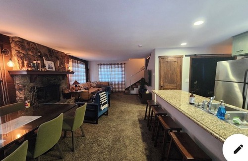 Big Bear City Ski Chalet | Big Bear Mountain Fairway Hideaway