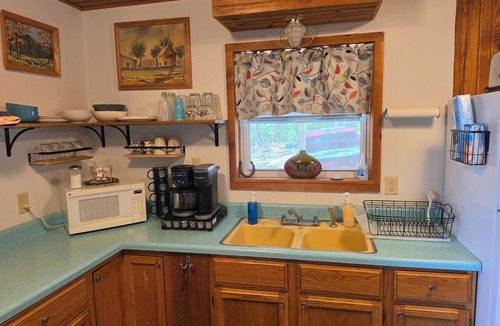 Marble Falls Cottage | Breathtaking Ozark Views + Private Hot Tub