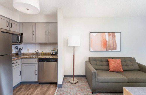 Eagan Hotel | Candlewood Suites Eagan Arpt South - Mall Area by IHG