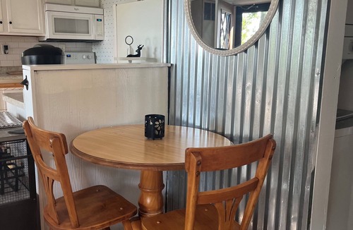 Osceola Cabin | Cozy cabin for getaway! On a beautiful lake, 1 mile from Trollhaugen