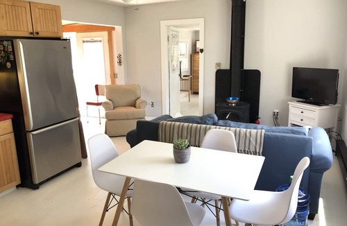Town of Torrey House | Cozy Cabin With 165 Ft Beach in the heart of FLX wine country! ALL are welcome!