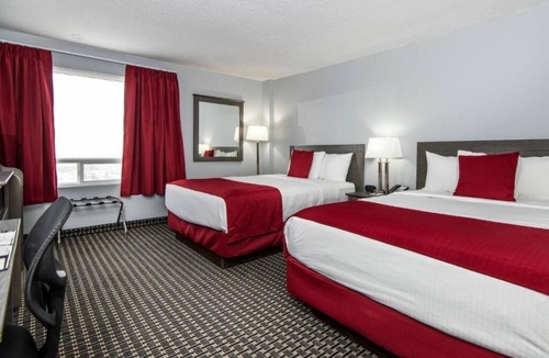 Grande Prairie Hotel | Enjoy Home-Style Comfort in 2 Renovated Rooms Near Grande Prairie Airport