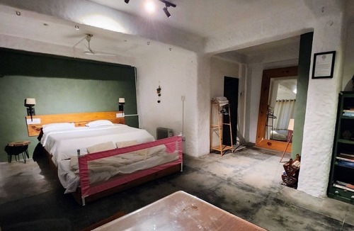 McLeod Ganj Bed & Breakfast | Experience the beauty of nature at Bímil/East. Relax in our cozy bed & breakfast
