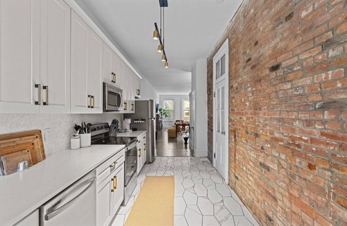 Soulard House | Family Soulard Gem - Mins to Zoo, Arch & Downtown!
