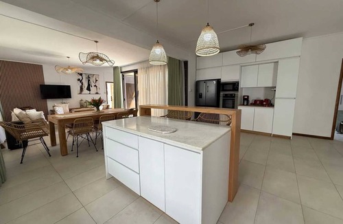 Pereybere Villa | Homerez - Villa in Grand Baie