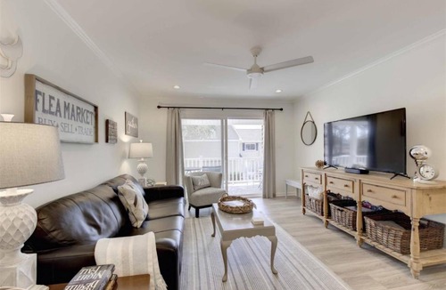 Demere Park Apartment | Just Beachy