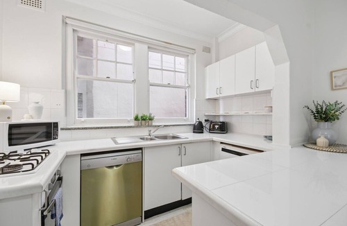 Manly Apartment | Manly Beach Views from a Light-Filled 3BR Coastal Apartment