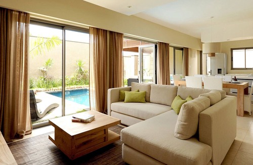 Grand-Baie Villa | New 3 bedroom villa 150m2 + hotel services + breakfast + swimming pool + private beach