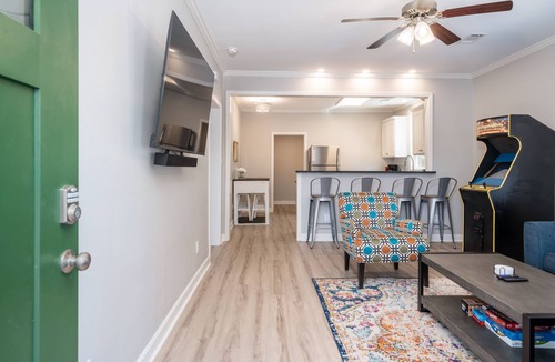 Hot Springs Cottage | NEW! UPTOWN Cottages - 2bed/1bath - new furnishings!