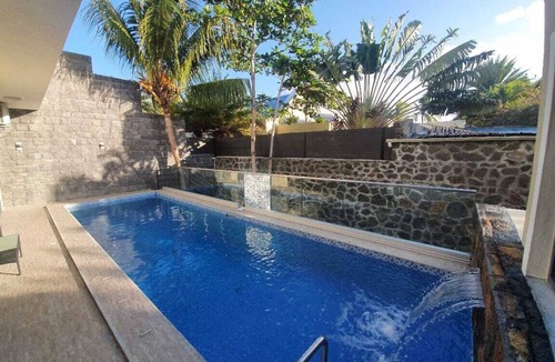 Pereybere Villa | Royal Residence B2: 4 Bedrooms Gated Semi Detached Serene Villa in Pereybere