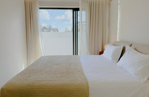 Pointe aux Canonniers House | Seaside Cottage by LOV Mauritius, Private Pool & Beach Access