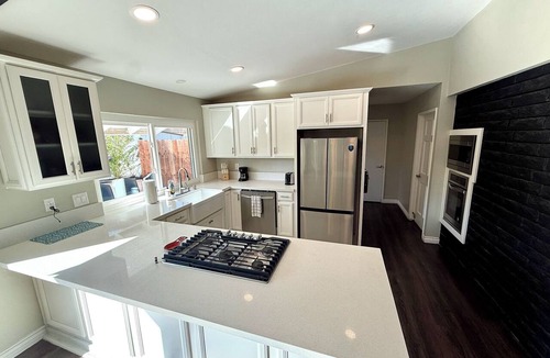Simi Valley House | Spacious 4-bedroom w/office in lovely Simi Valley- 6 hole putting course!