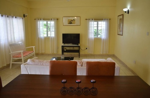 Charlotte Condo | Villa Tranquil