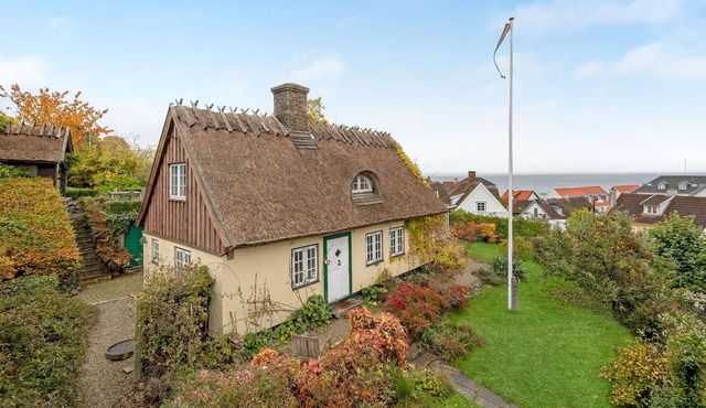 3 bedroom accommodation in Humlebæk in Humlebæk
