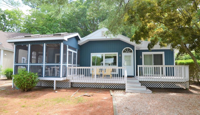 4 Bedroom, Community Pool! 517 Doral Drive, Bethany West in Bethany Beach