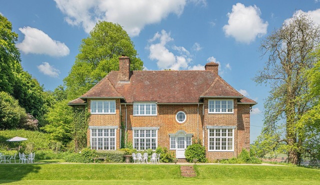 6 bedroom accommodation in Sidbury, near Sidmouth in Sidmouth