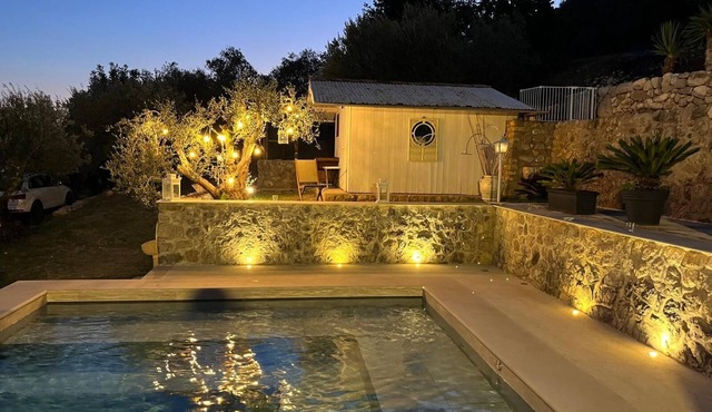 Accommodation in the complete relaxation of nature, minimal with elegant details. in Faicchio