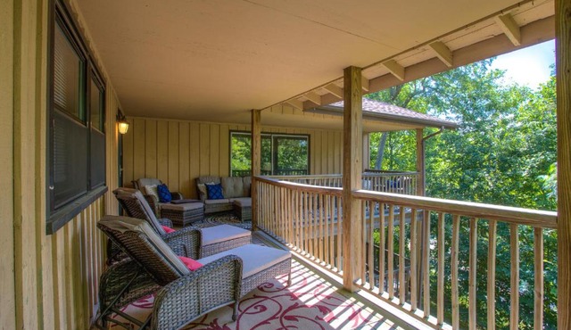 Alpine Cottage Walking distance to App Ski cottage in Blowing Rock