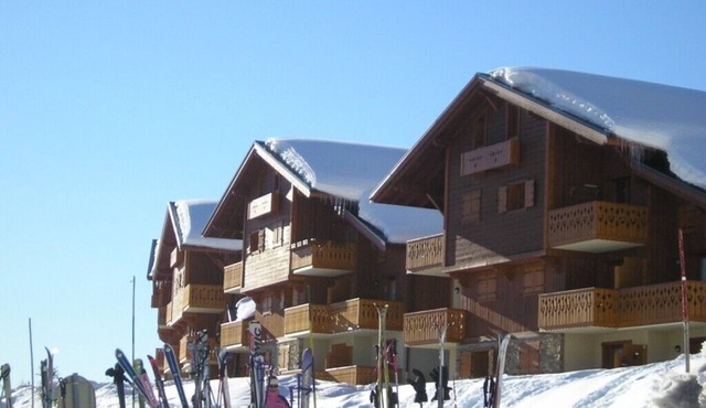 APARTMENT FACING MONT BLANC AND BEAUFORTAIN VALLEY in Villard-sur-Doron