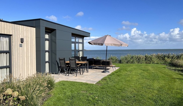Beachfront, exceptional Sea Views - Enclosed Garden - Premium Chalet Strandmusch in Enkhuizen