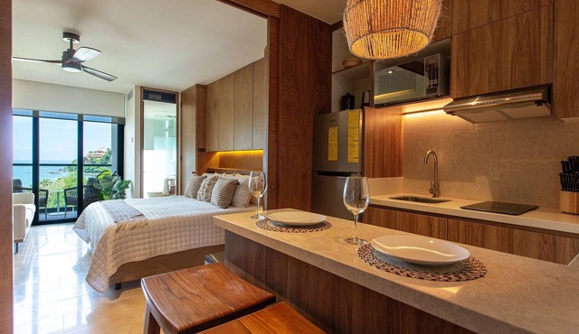 Beautiful beachfront Studio, Zantamar 304 in Cruz de Huanacaxtle