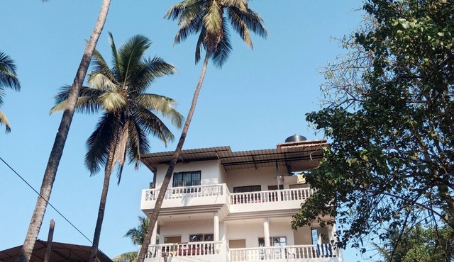 Beautiful Beachside Apartment - a minute walk from Mandrem beach in Mandrem