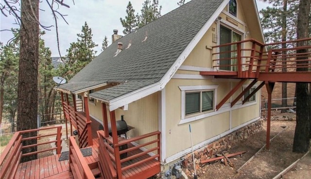 Big Bear Mountain Fairway Hideaway in Big Bear