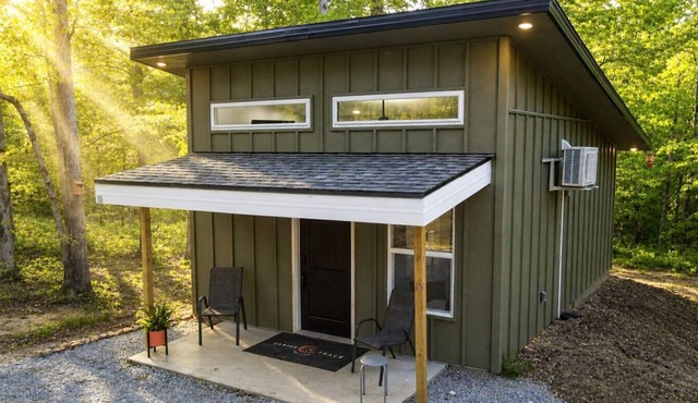 Cabins off the Trace: Cabin 2 in Summertown