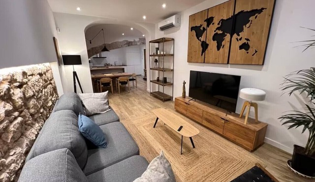Charming 2 bedrooms 2 baths apparment in the Gotic in Barcelona