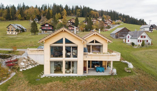 Charming Apartment Strohballenhaus in Scenic Amden, Switzerland in Amden