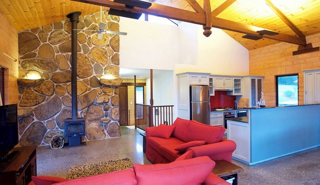 Clarendon Forest Retreat in Possum Brush
