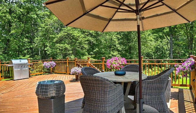 Colonial-Style 'Warwick Retreat' - 1 Hour to NYC! in Warwick