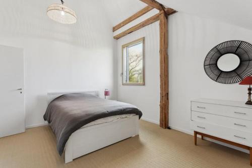 Completely refurbished typical Swiss farmhouse in Vuissens