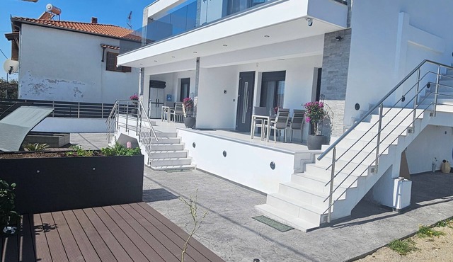 DaRo-Appartments - APP TATI (250m to the beach) in Serraiki Akti