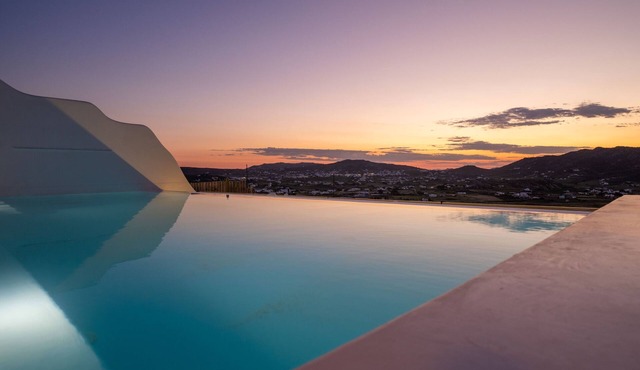 Deluxe 3 Bedroom Villa with Private Outdoor Pool in Mykonos